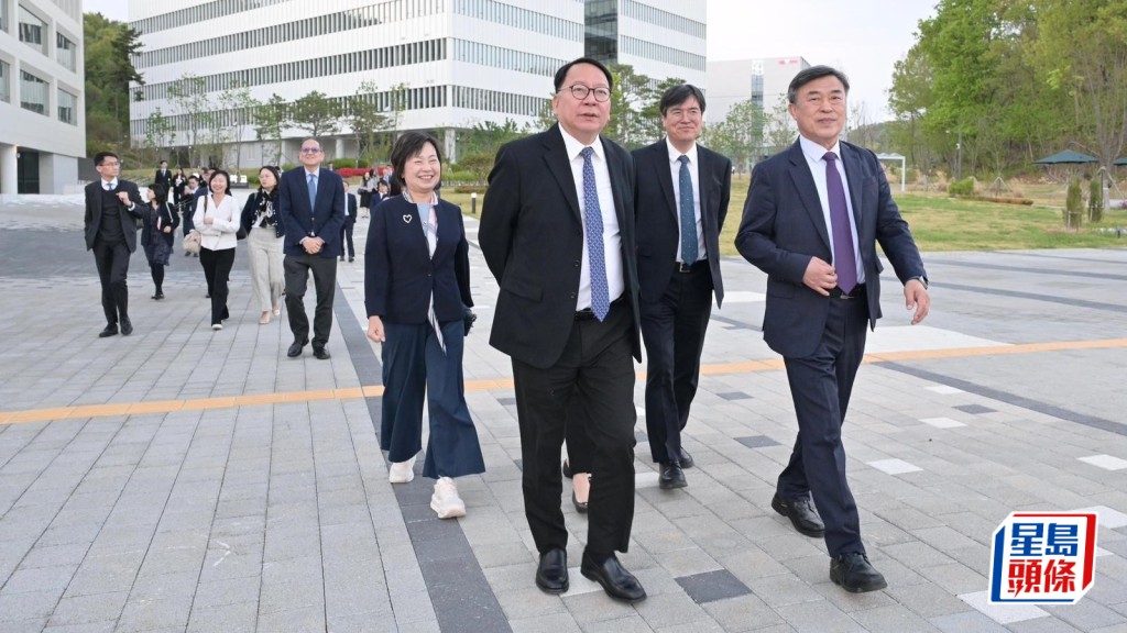 陳國基上月曾率團訪問韓國多個城市，了解校園設施、共享校區發展等情況。資料圖片