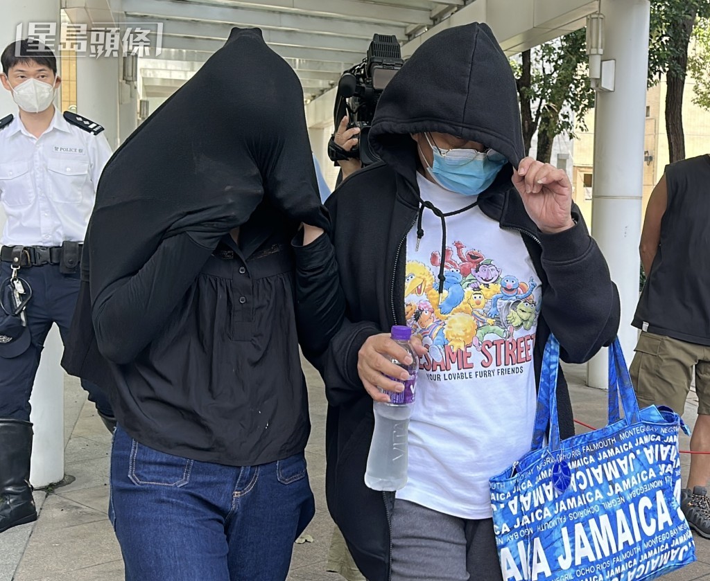 家屬認屍後離開。 家屬認屍後離開。