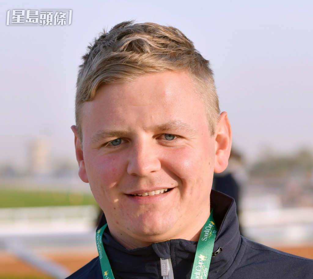 包紀耀冀能揚威香港。 包紀耀冀能揚威香港。