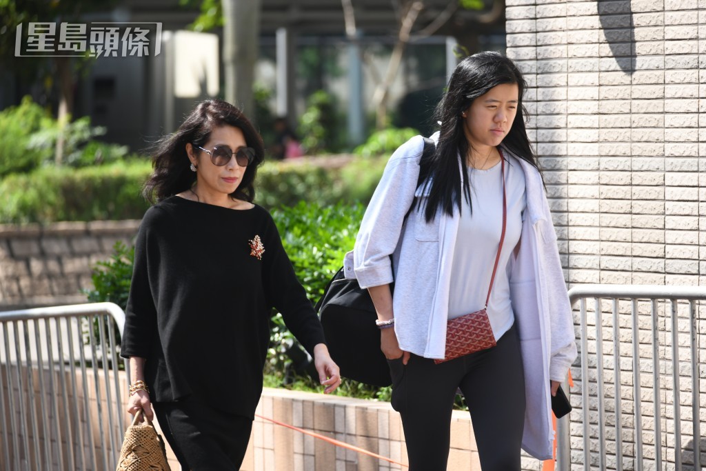 黎智英家人。何健勇摄