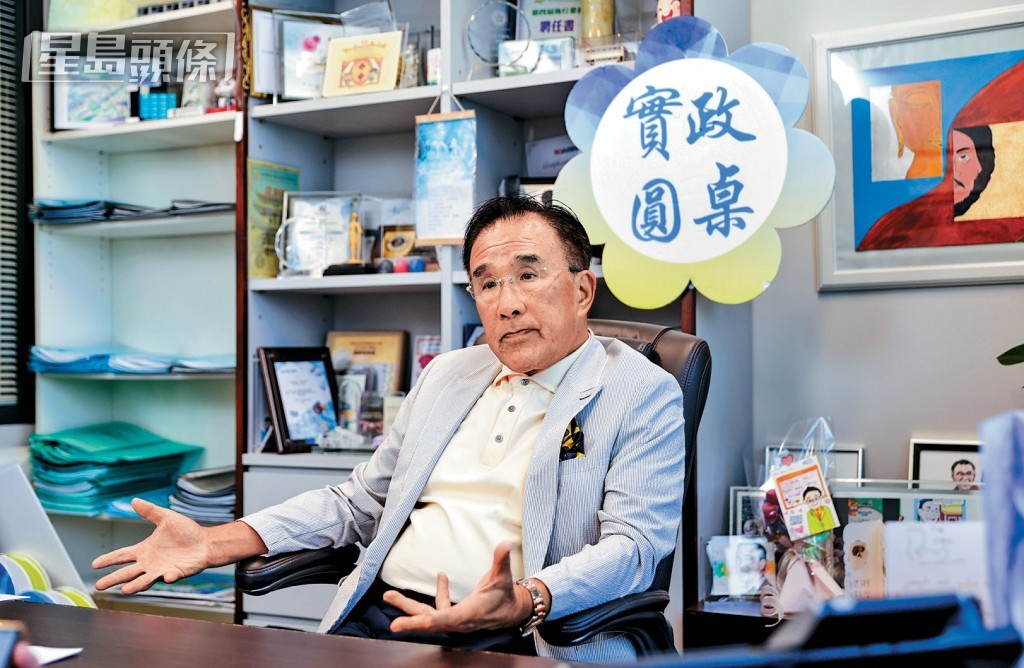 實政圓桌召集人田北辰認為公務員跟私人市場加薪之餘,還有自動跳薪,即雙重加薪,早已要求政府檢討。資料圖片 實政圓桌召集人田北辰認為公務員跟私人市場加薪之餘,還有自動跳薪,即雙重加薪,早已要求政府檢討。資料圖片