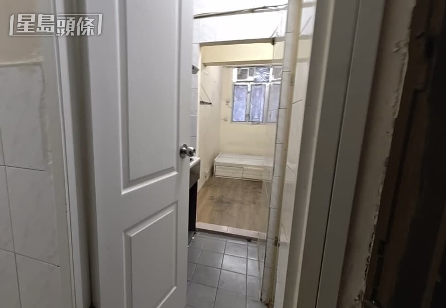 青山道152號4樓一劏房,懷疑由失蹤越南女子租用。林思明攝 青山道152號4樓一劏房,懷疑由失蹤越南女子租用。林思明攝
