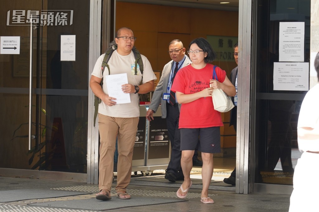 「非常父母」曾先生及關小姐。葉偉豪攝 「非常父母」曾先生及關小姐。葉偉豪攝