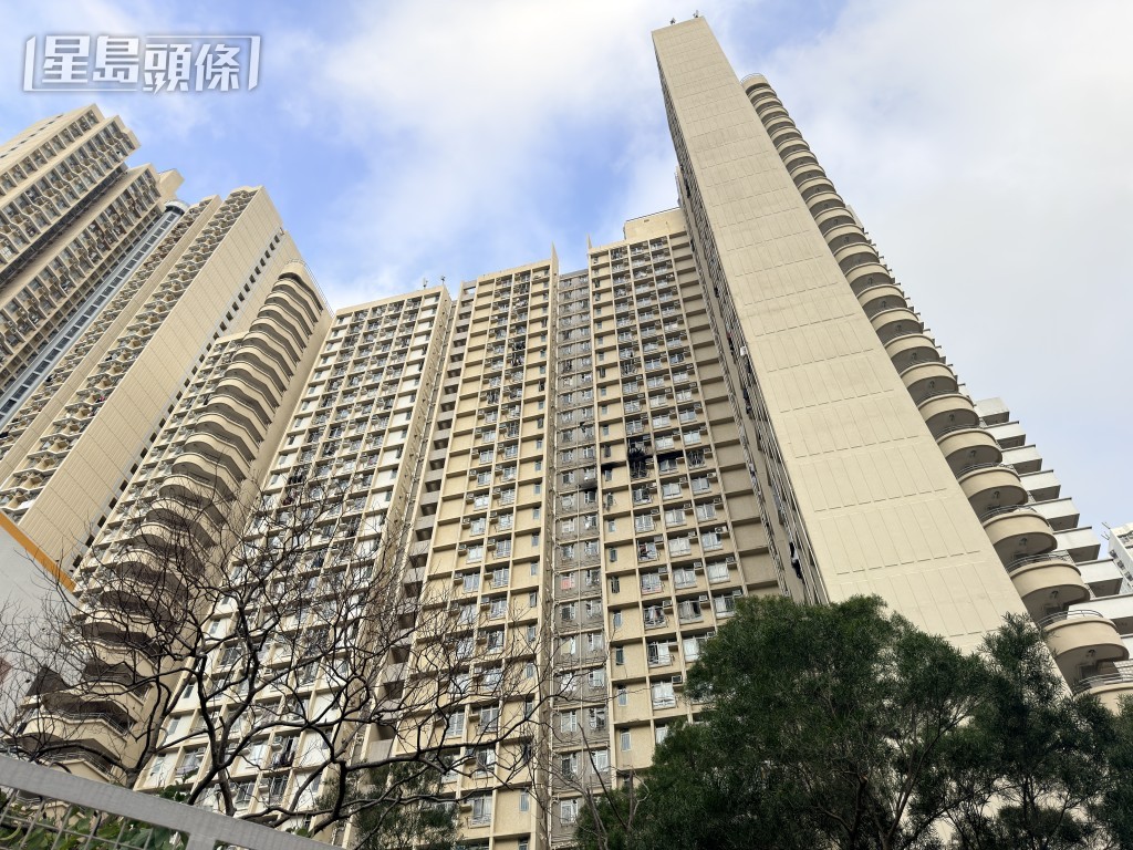 勇石樓19樓一單位發生火警。梁國峰攝