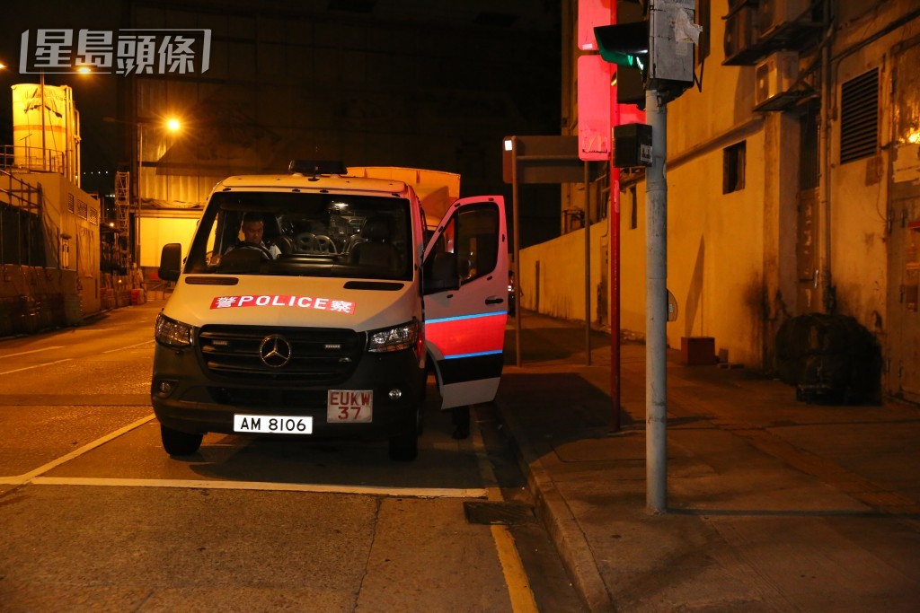 警員到場調查。黎志偉攝 警員到場調查。黎志偉攝