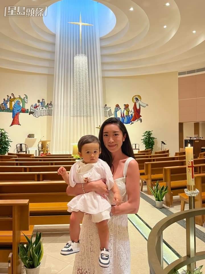 告津瑜(右)感謝上天賜了Enzo(左)給予她和George。