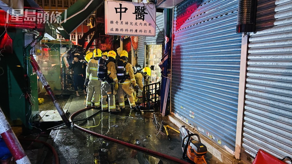 消防到場將火救熄。蔡楚輝攝 消防到場將火救熄。蔡楚輝攝