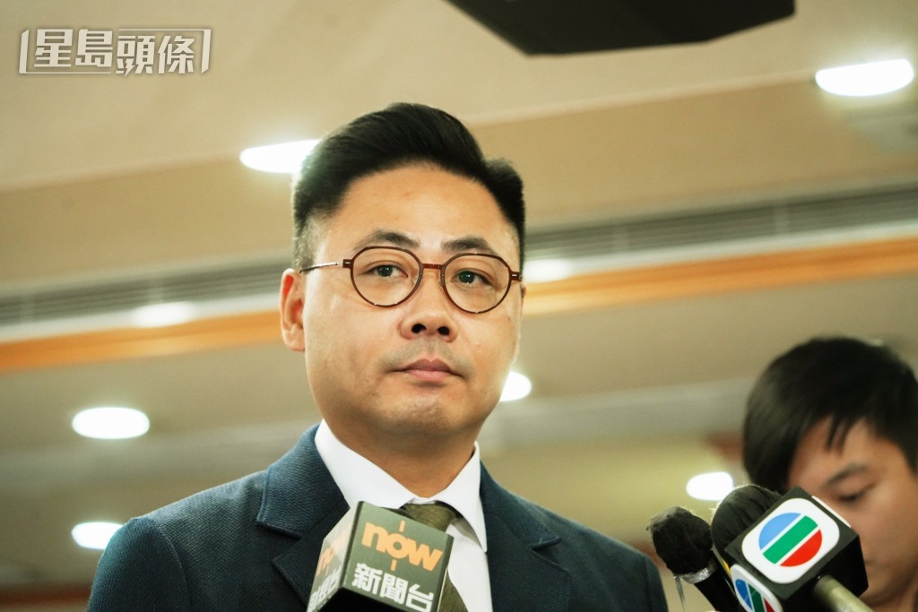 叶傲冬指华丰大厦另一个严重问题是大厦内有很多㓥房。资料图片