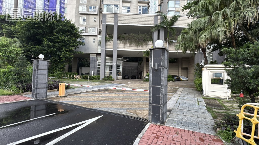 棕月灣有單位遭賊人爆竊。黎志偉攝