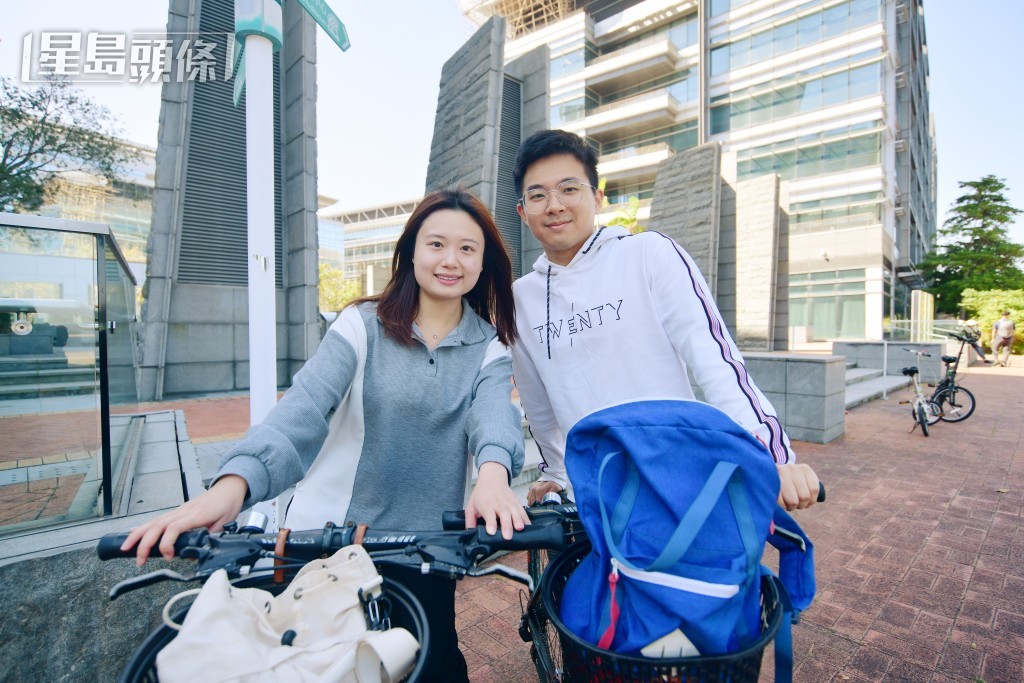 左起。何女士與陳先生認為，如果路上有騎得快電動單車，會感到害怕。 歐樂年攝