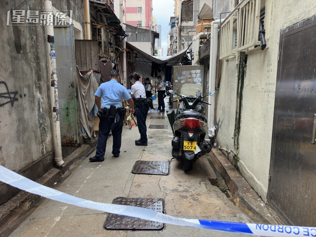 警方圍封涉事範圍。 警方圍封涉事範圍。