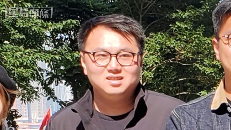 王百羽。