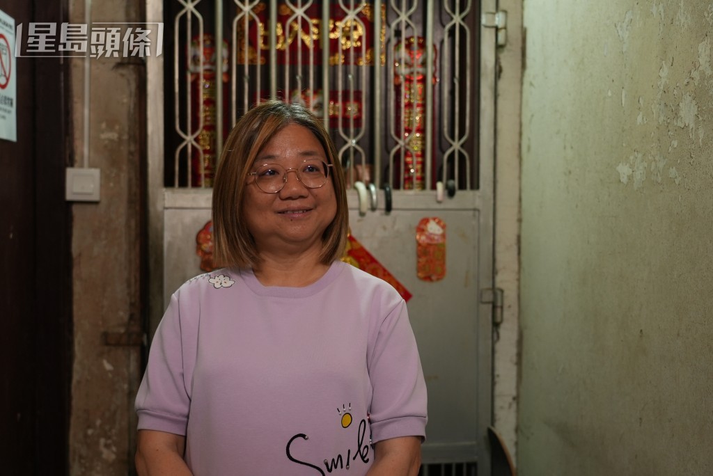慶成樓業主立案法團主席關鳳儀表示，參與試驗計劃後大廈環境得以改善。