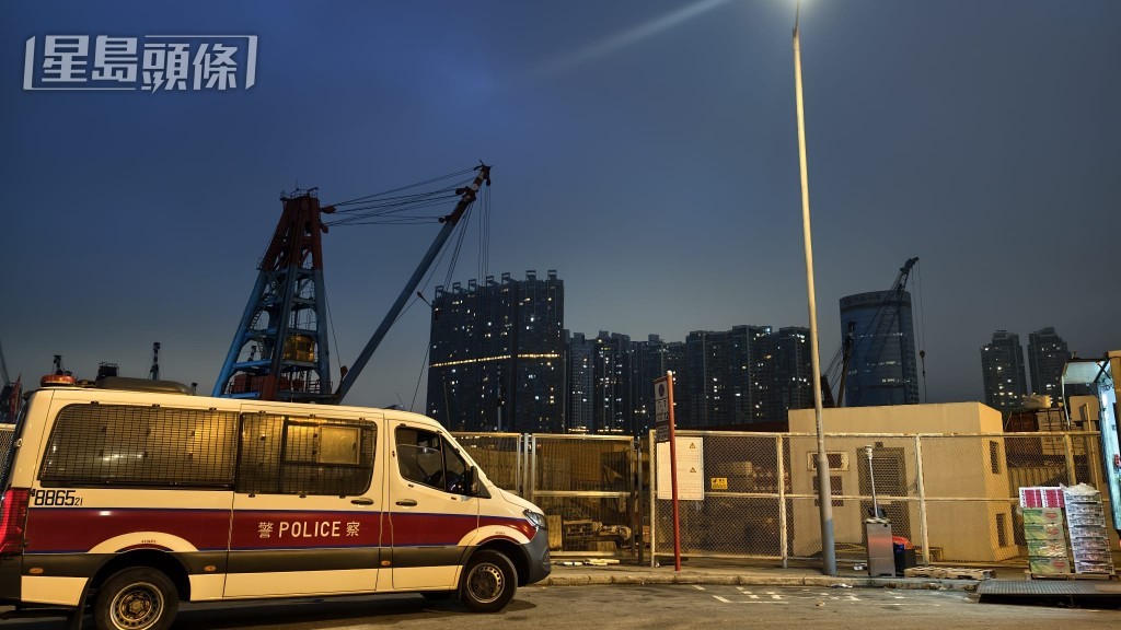 油麻地貨物裝卸區一個貨櫃辦公室遭爆竊。黎志偉攝 油麻地貨物裝卸區一個貨櫃辦公室遭爆竊。黎志偉攝