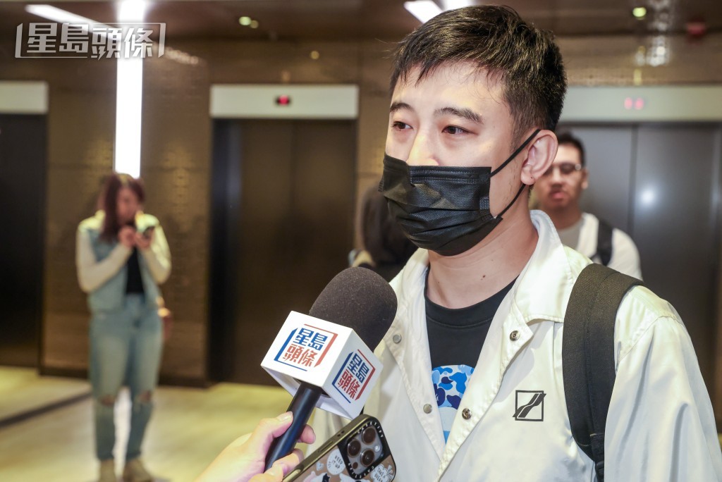 李先生指宏緻苑中層向東大單位，景觀不錯，前面無遮無擋，都是大家的心水。