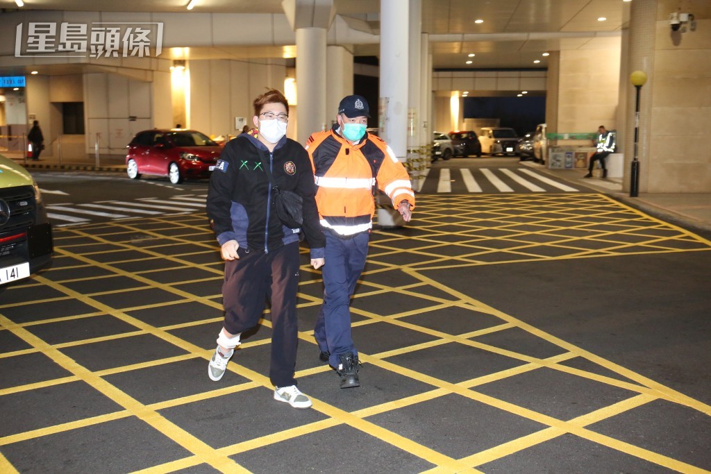 傷者送院治理。 傷者送院治理。