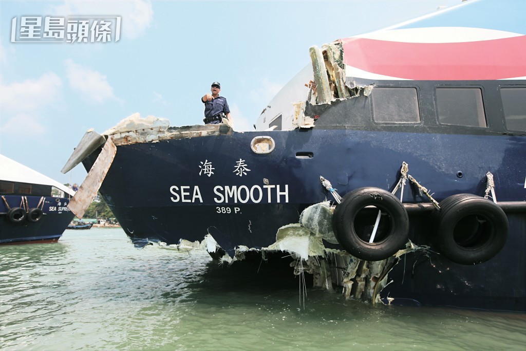 「海泰號」船頭位置亦損毀。資料圖片