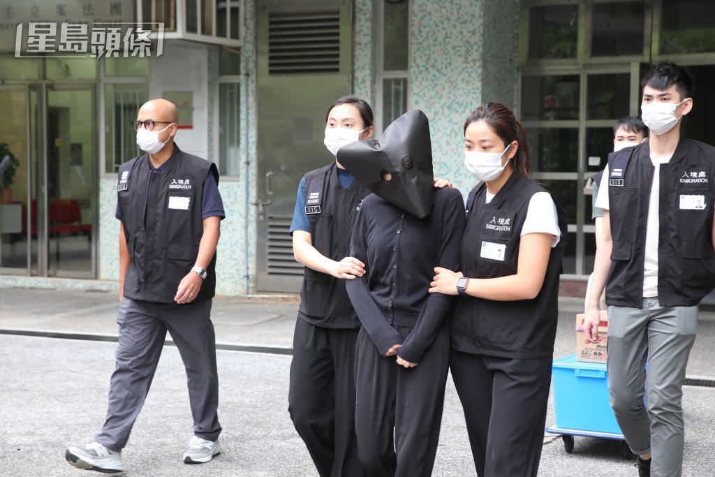 女骨幹成員被捕。劉漢權攝