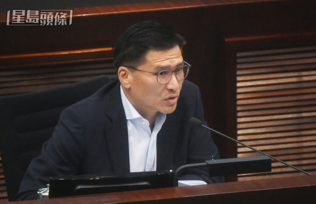 邱達根提出質詢，問及政府如何配合國家推動人工智能發展。資料圖片