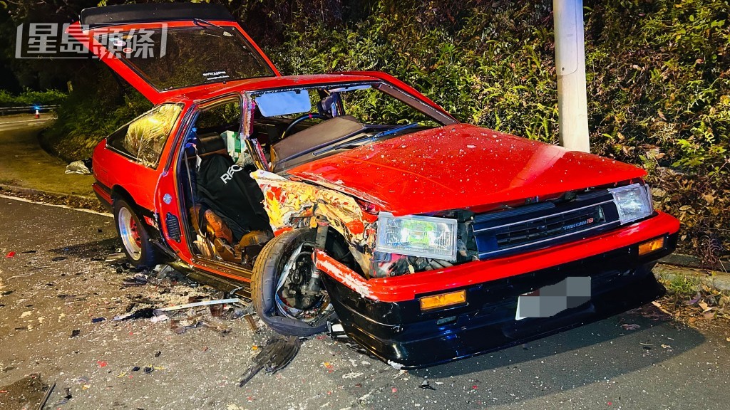 AE86嚴重損毀。蔡楚輝攝 AE86嚴重損毀。蔡楚輝攝