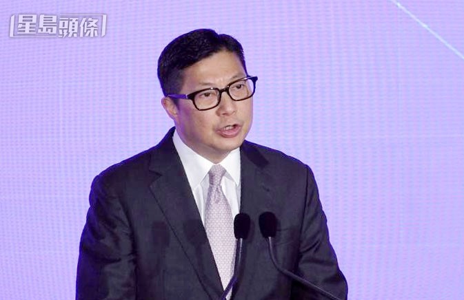 鄧炳強表示,「兩地一檢」都是未來發展陸路口岸的方向。資料圖片 鄧炳強表示,「兩地一檢」都是未來發展陸路口岸的方向。資料圖片