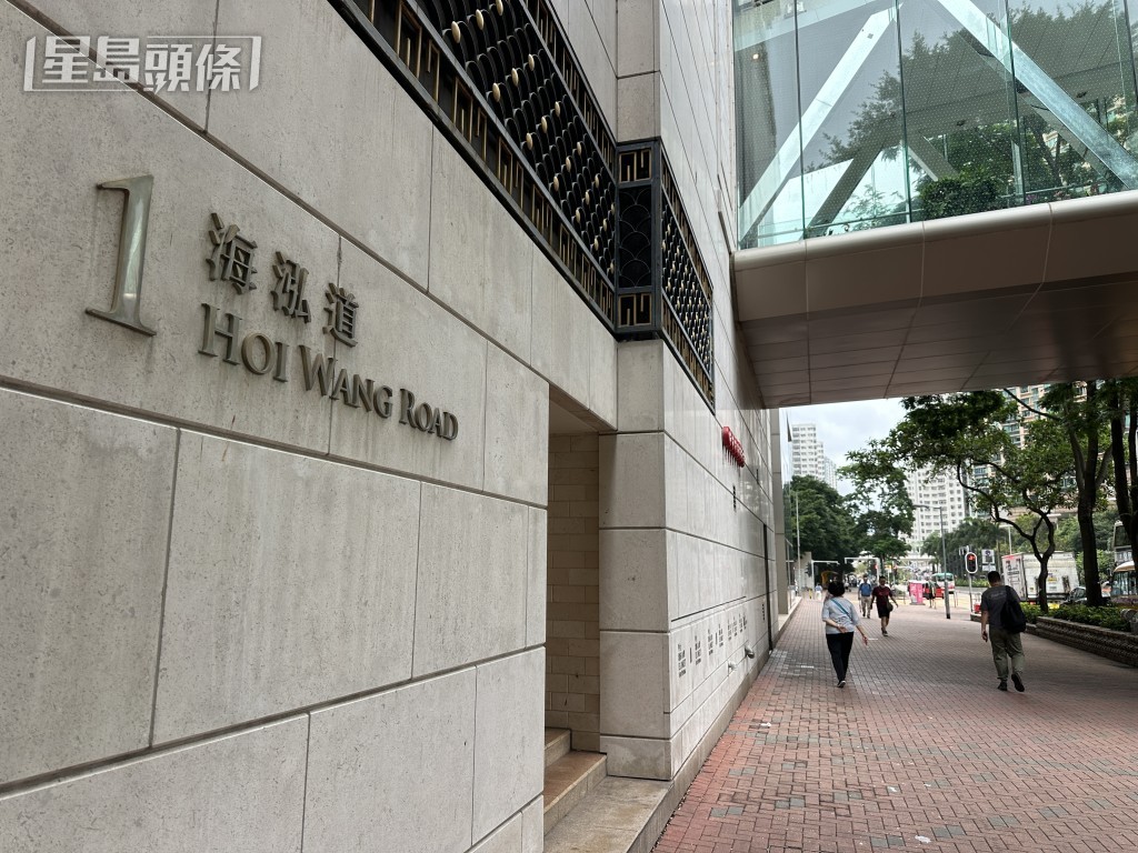 海泓道1號屋苑有龜隻墮樓死亡。梁國峰攝 海泓道1號屋苑有龜隻墮樓死亡。梁國峰攝