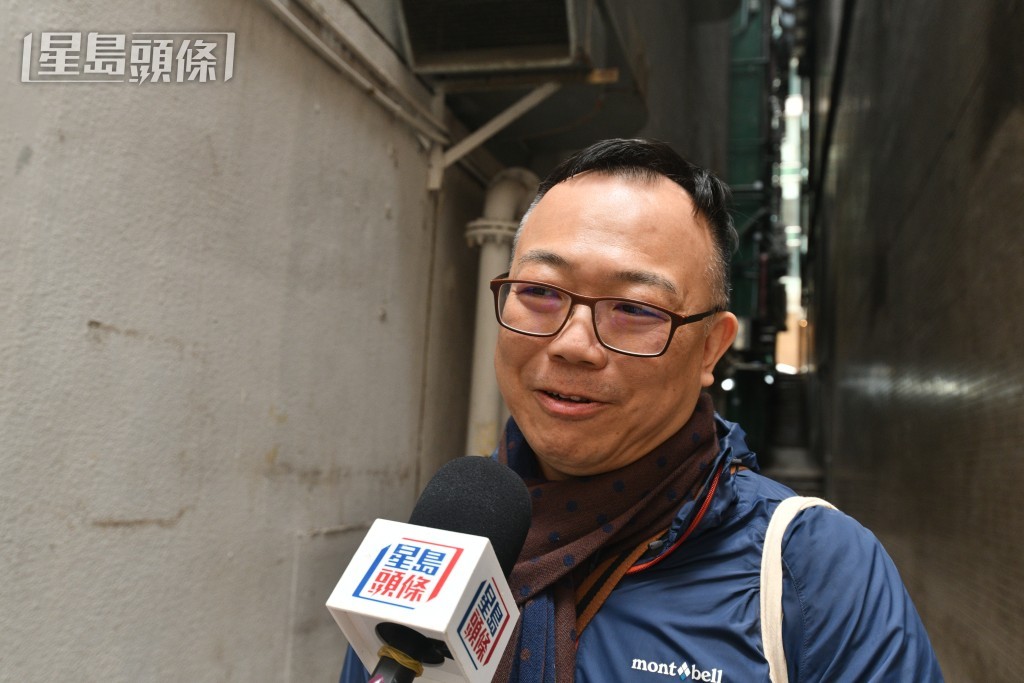 蔡先生笑稱平日很少下注六合彩，今次除了頭獎很吸引才下注。盧江球攝