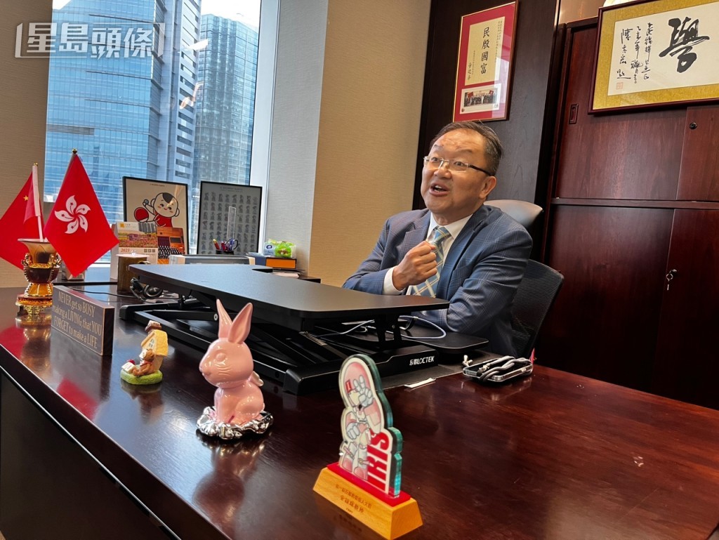 黄锦辉解释相关政策对于本港而言完全没有约束力。李健威摄