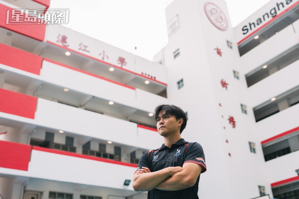 滬江小學課外活動主任黃梓晉老師（黃Sir）（圖片來源：《親子王》）