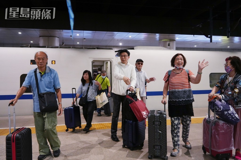 首班香港至北京西站的高鐵臥鋪列車6月16日清晨6時53分已抵達北京。資料圖片