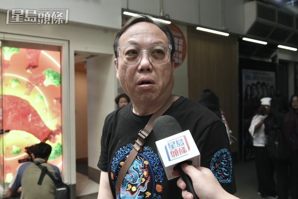 「翻睇」《夜王》的林先生大讚戲院日30元戲飛「好抵」。