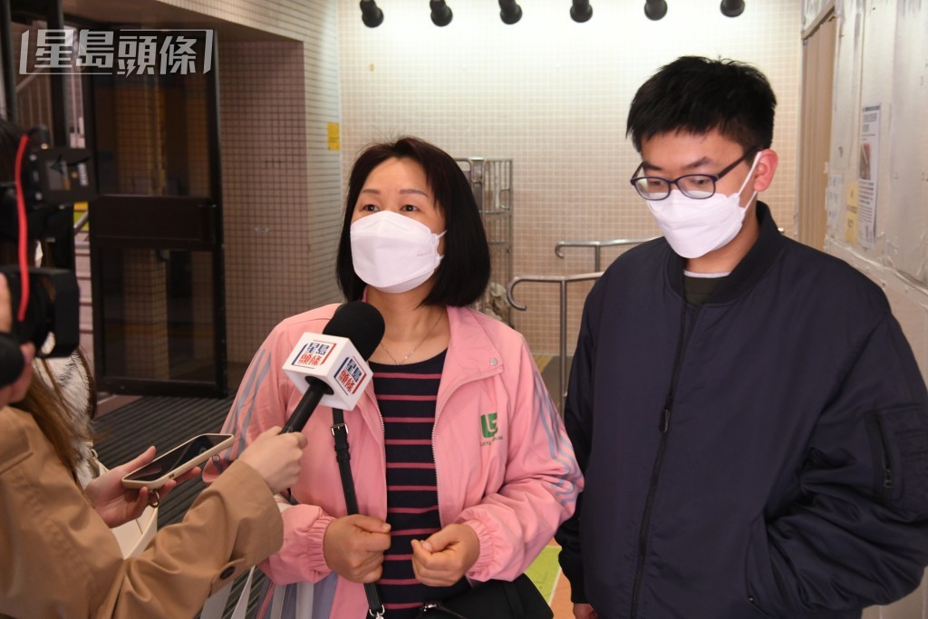 市民麥女士陪同兒子到急症室，指整體安排很好，很有秩序，很快就見到醫生。何健勇攝