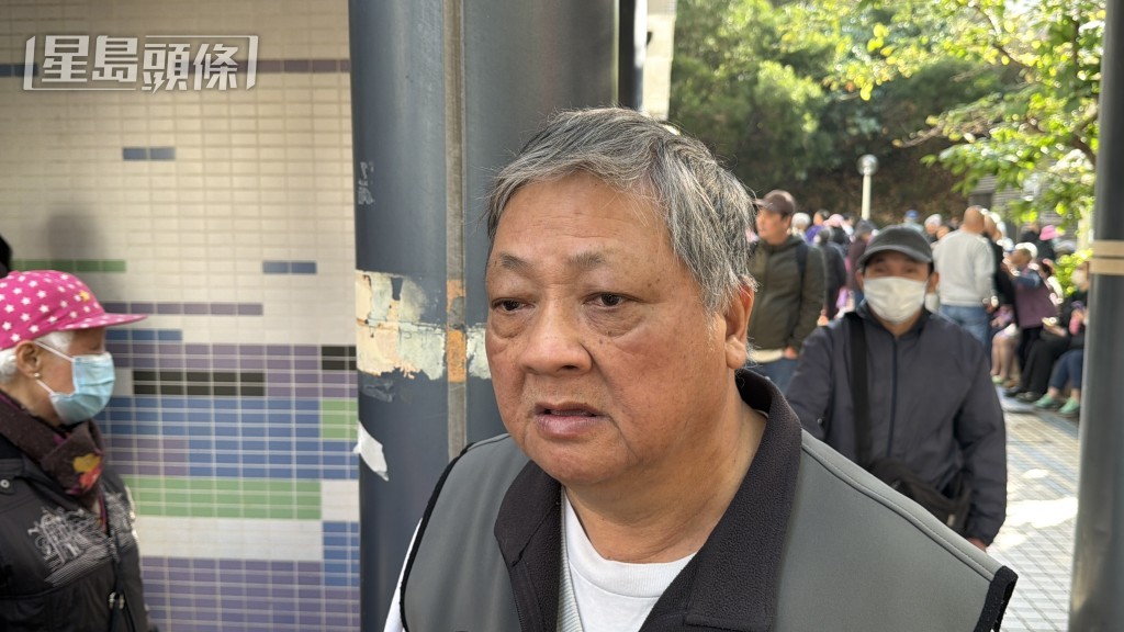 居民陳先生指經過大埔宏福苑大火後,對發生火警會特別警惕。 居民陳先生指經過大埔宏福苑大火後,對發生火警會特別警惕。