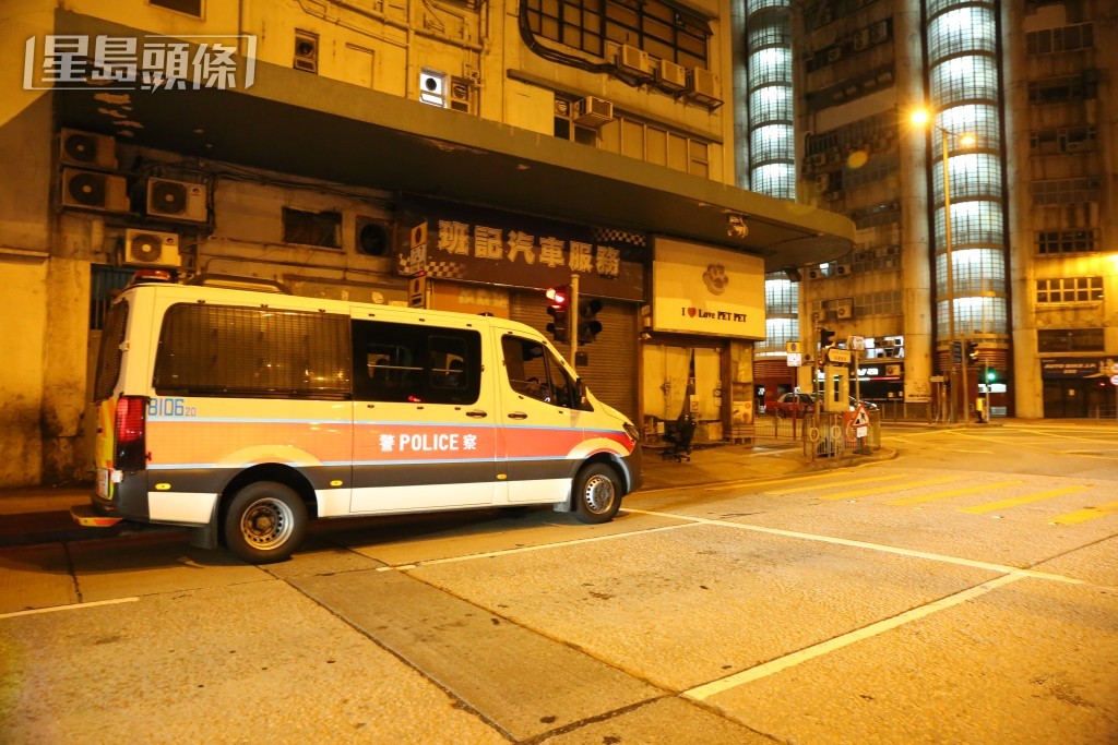 警方到場調查事件。黎志偉攝 警方到場調查事件。黎志偉攝