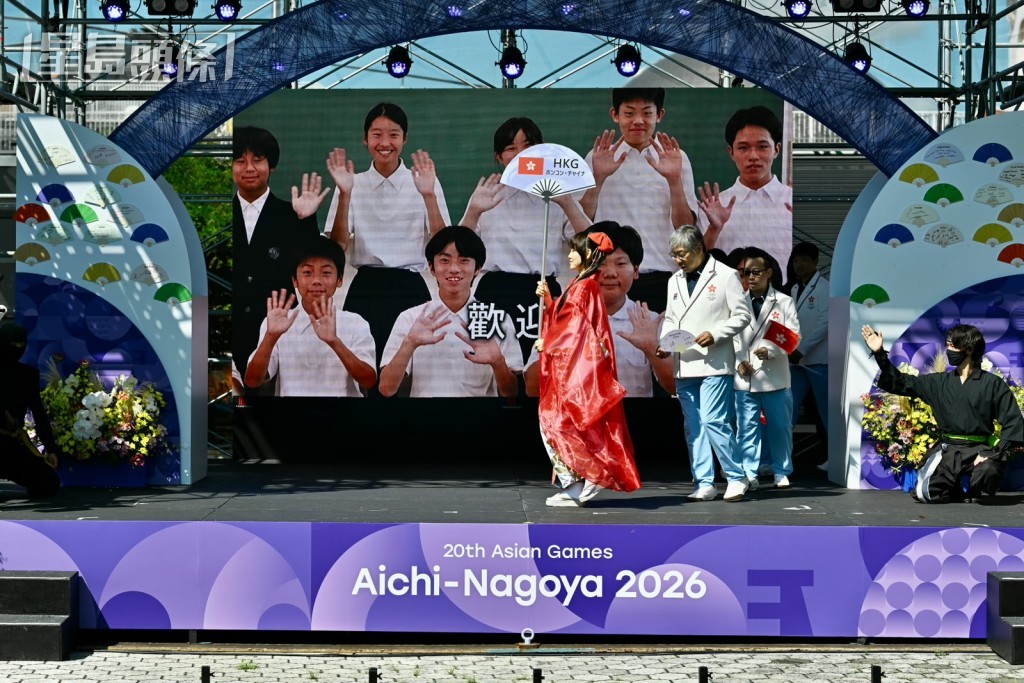 赛会在升旗前安排演奏表演。刘骏轩摄