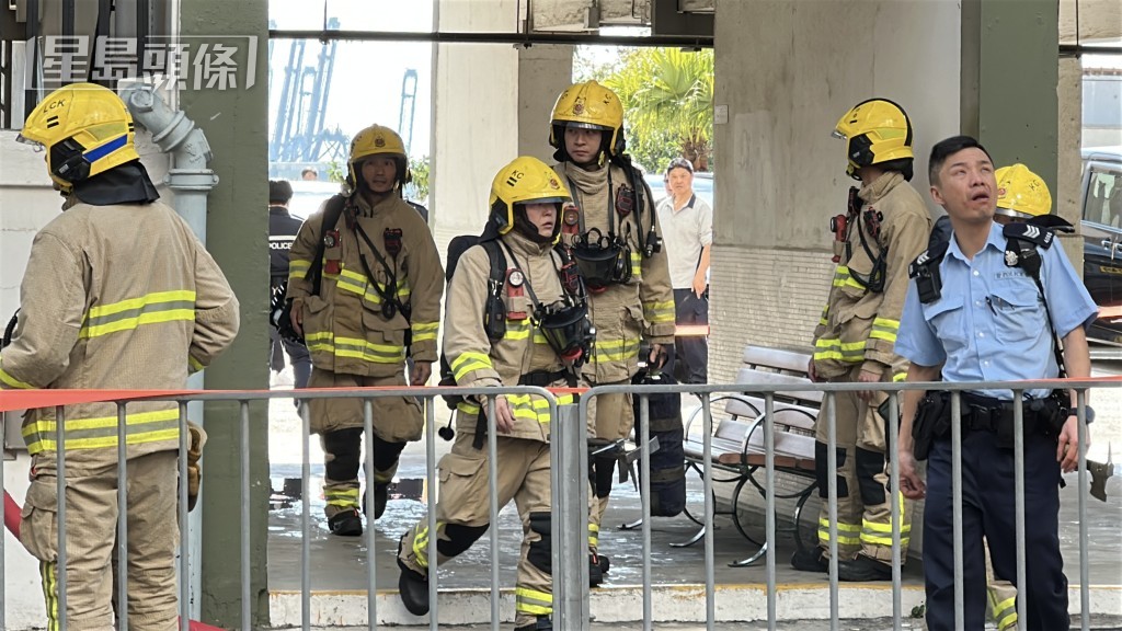 消防員將火救熄。