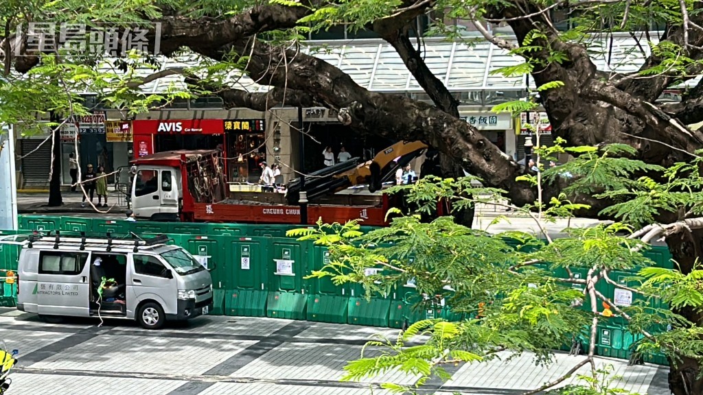 涉事的是渠務署雨水排放系統改善工程地盤。