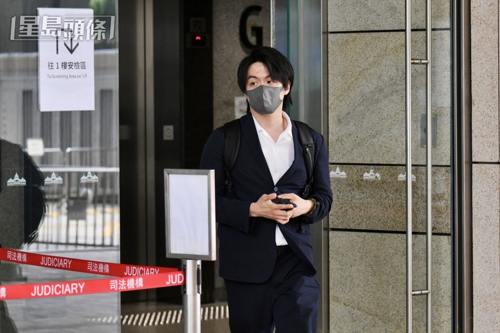辯方證人梁兆麟稱無看到被告堵住X去路,各而見兩人「有講有笑」。盧江球攝 辯方證人梁兆麟稱無看到被告堵住X去路,各而見兩人「有講有笑」。盧江球攝