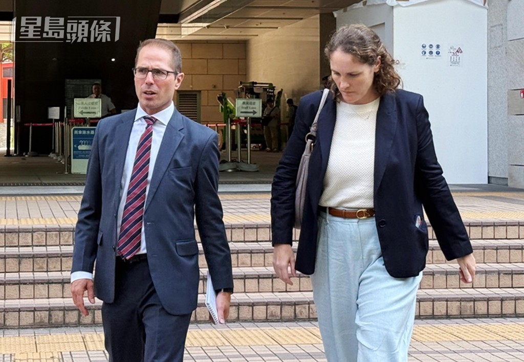 多國領事代表到庭旁聽。黃巧兒攝