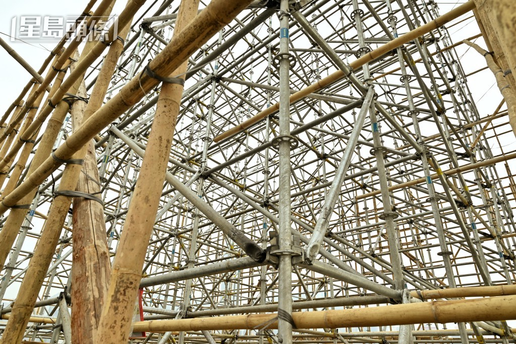 周思傑指竹棚技術較金屬棚架複雜。資料圖片