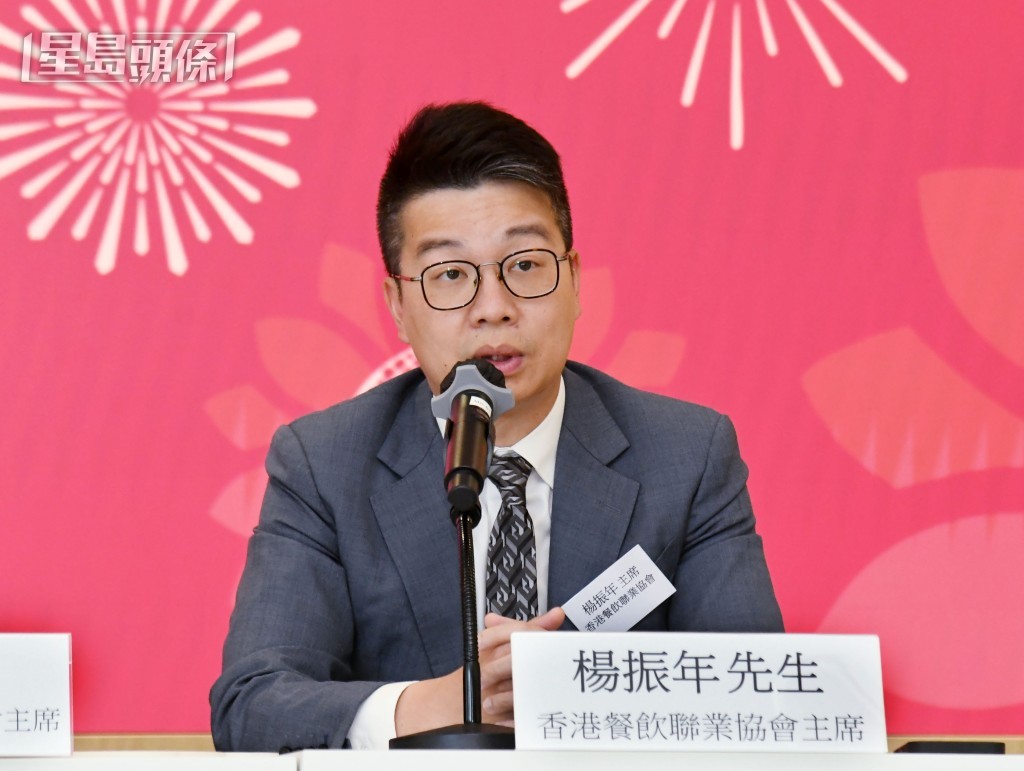 楊振年表示難以預期飲食業界的生意額可增加多少。資料圖片 楊振年表示難以預期飲食業界的生意額可增加多少。資料圖片