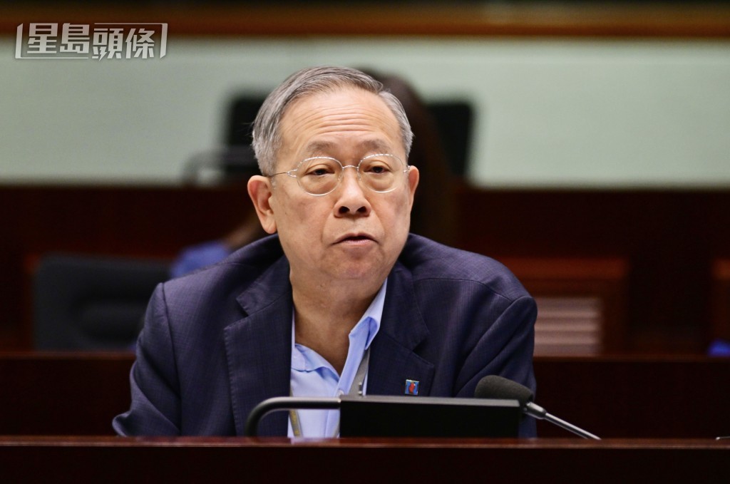 黎棟國詢問局方會否加強噴鼻式疫苗的宣傳以增加使用率。資料圖片