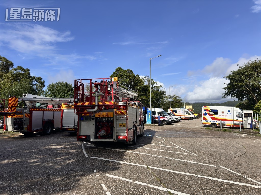 大批救援車輛在場。梁國峰攝