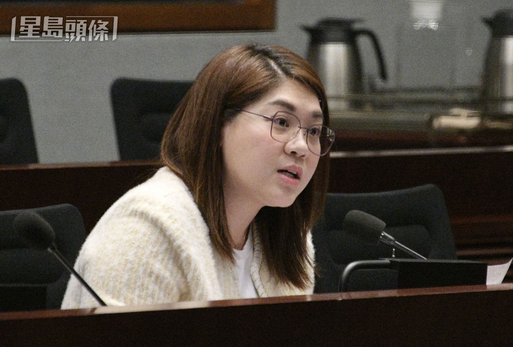 林素蔚關注該計劃的外勞司機的駕駛考試及格率和重考率。資料圖片 林素蔚關注該計劃的外勞司機的駕駛考試及格率和重考率。資料圖片