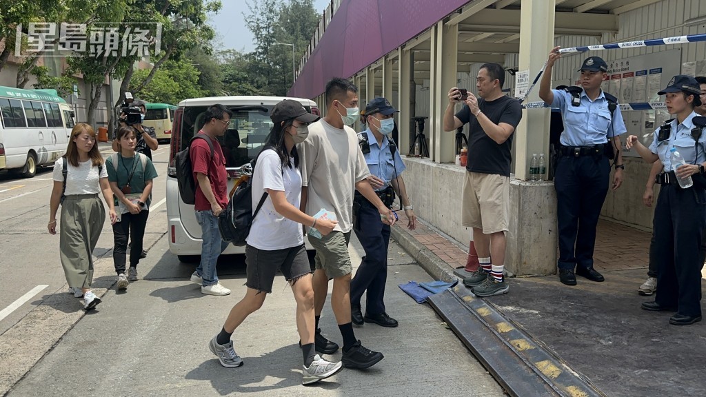 親友到場盤了解事件。 親友到場盤了解事件。