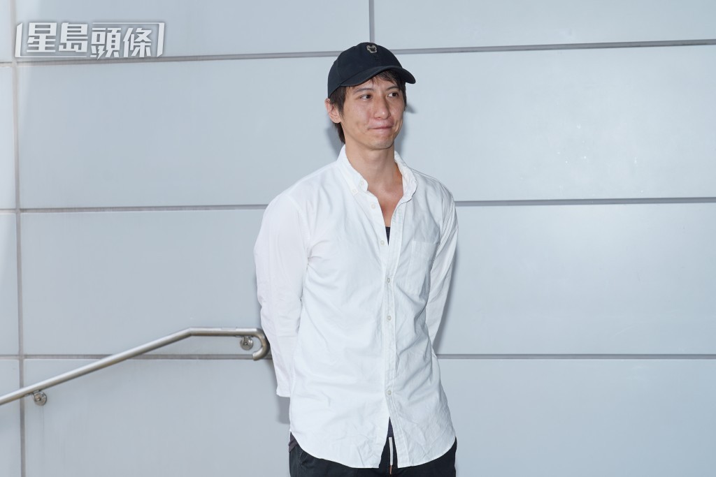 跟據周永恆原先承認的案情,案發日他拒絕配合警員套取指紋,及後向警員吐口水。葉偉豪攝 跟據周永恆原先承認的案情,案發日他拒絕配合警員套取指紋,及後向警員吐口水。葉偉豪攝