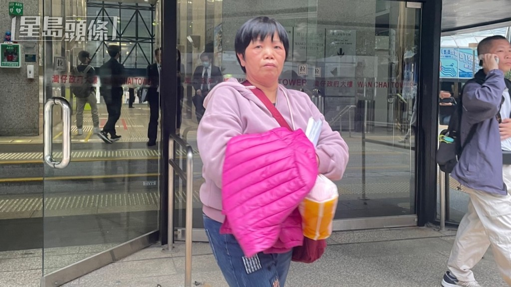 日更護理員黃佩儀供稱案發朝為事主沖涼時發現她大腿腫脹。廖凱霖攝