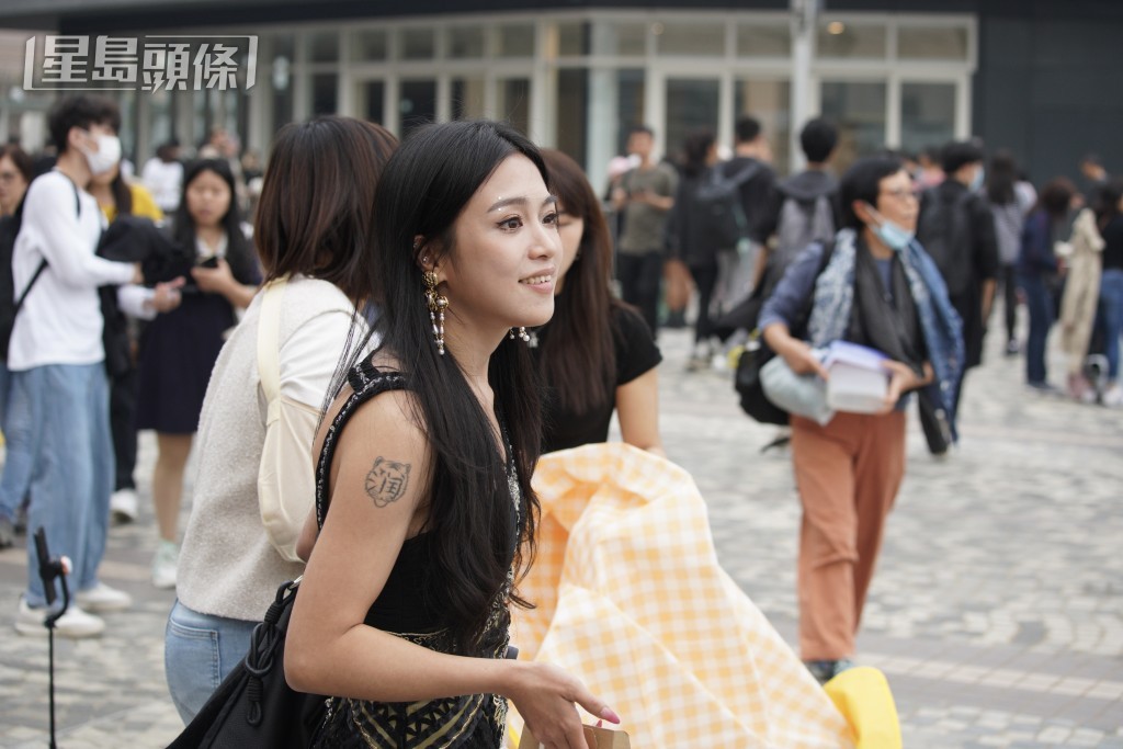隨著2023年即將畫上句點,不少市民紛紛外出歡度佳節。歐樂年攝 隨著2023年即將畫上句點,不少市民紛紛外出歡度佳節。歐樂年攝