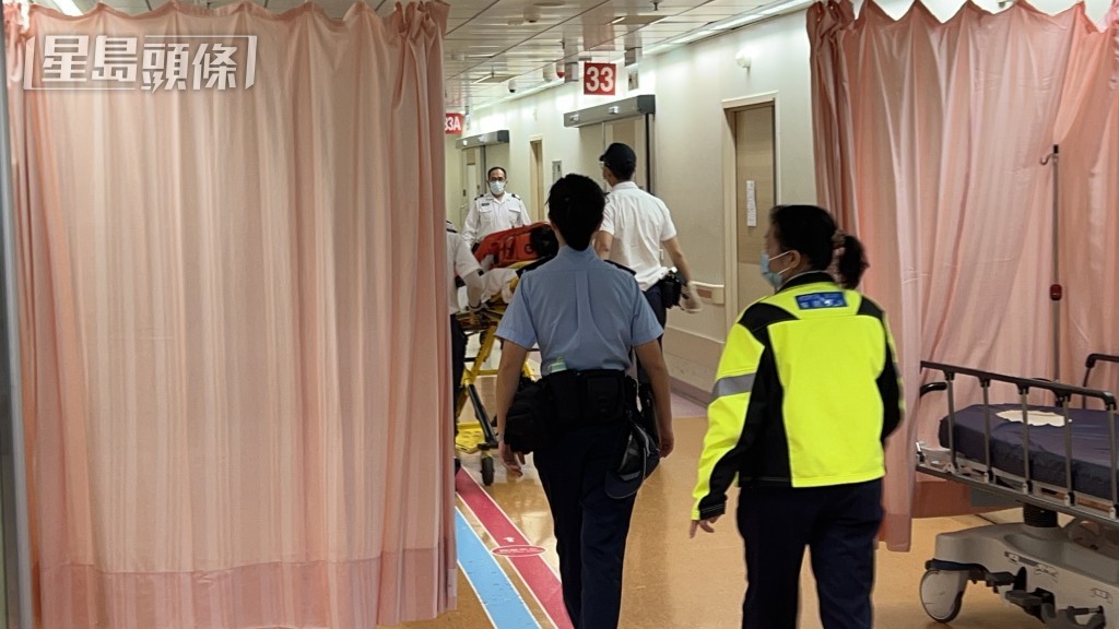 警方調查事件原因。 警方調查事件原因。