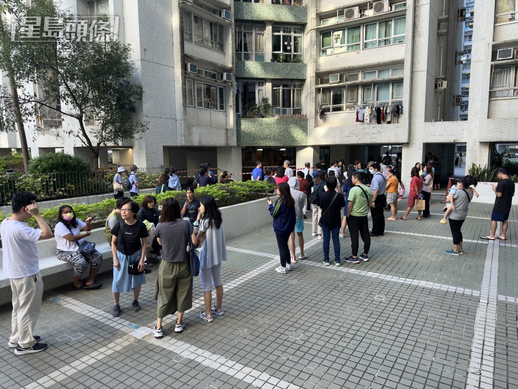 火警中無人受傷。梁國峰攝 火警中無人受傷。梁國峰攝